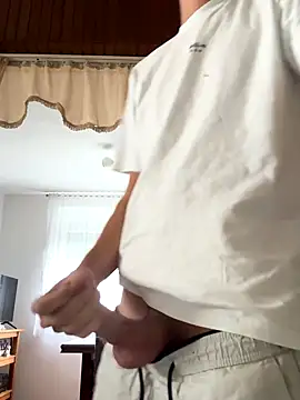 Snapshot of alexyourboy chatting on 28, 9, 2025 alexyourboy online show from 28, 9, 2025