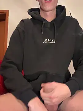 Snapshot of alexyourboy chatting on 4, 10, 2025 alexyourboy online show from 4, 10, 2025