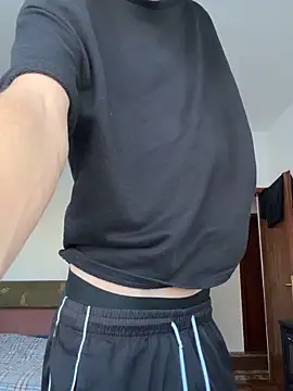 Snapshot of alexyourboy chatting on 28, 10, 2025 alexyourboy online show from 28, 10, 2025