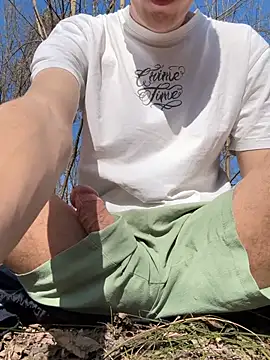 Snapshot of alexyourboy chatting on 6, 3, 2026 alexyourboy online show from 6, 3, 2026