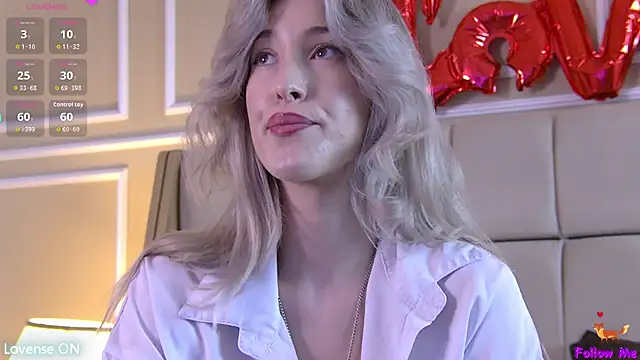 SerenaBennet online show from 5, 10, 2025