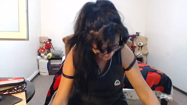 YourDreamLoverr online show from 28, 1, 2025