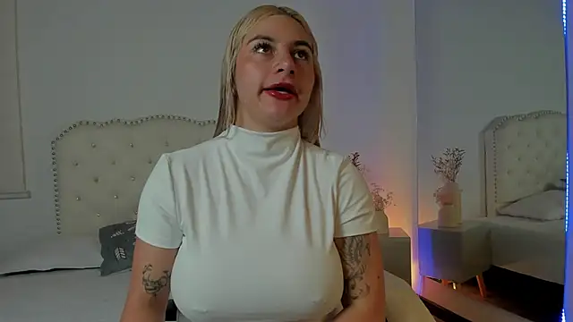 AtheneaRossi online show from 3, 10, 2025