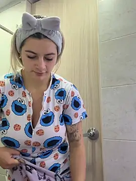 AtheneaRossi online show from 25, 2, 2026