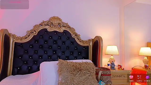 Snapshot of AdelinaVans chatting on 10, 3, 2026 AdelinaVans online show from 10, 3, 2026