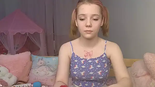 PrincessLittleKiki online show from 17, 2, 2026