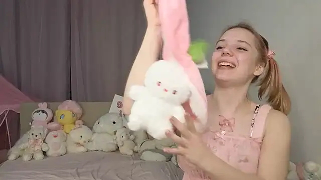 Snapshot of PrincessLittleKiki chatting on 16, 7, 2026 PrincessLittleKiki online show from 16, 7, 2026
