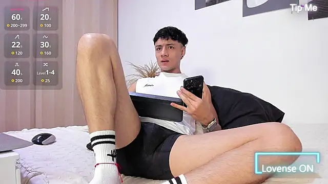 Sebastian-Dash online show from 28, 11, 2025