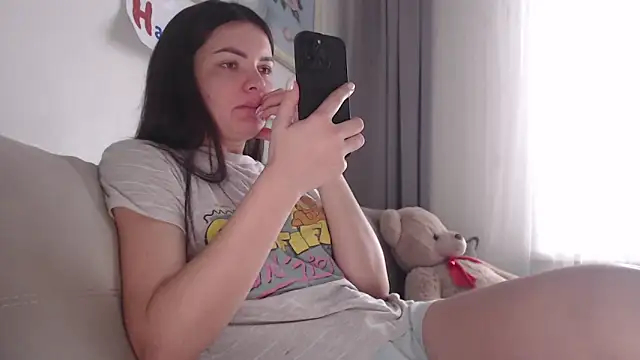  JustmeHere  online show from 7, 2, 2026