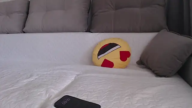  JustmeHere  online show from 21, 4, 2026