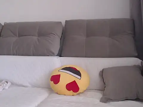  JustmeHere  online show from 27, 4, 2026