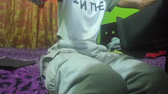 Brenda Smith69 online show from 16, 12, 2025