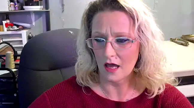 Snapshot of Lisalovely6981 chatting on 24, 1, 2025 Lisalovely6981 online show from 24, 1, 2025