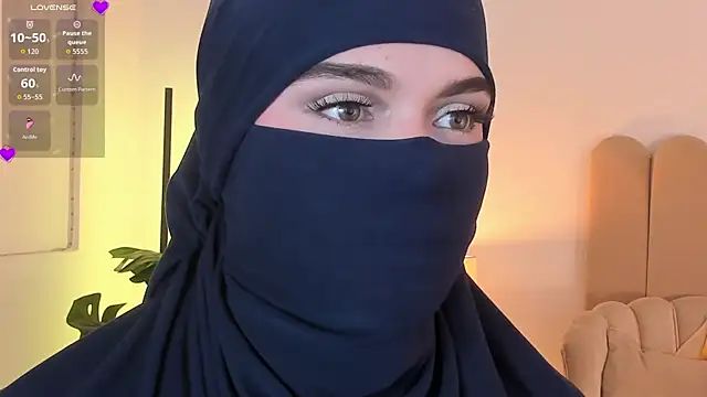 Snapshot of anna-henao chatting on 15, 5, 2026 anna-henao online show from 15, 5, 2026