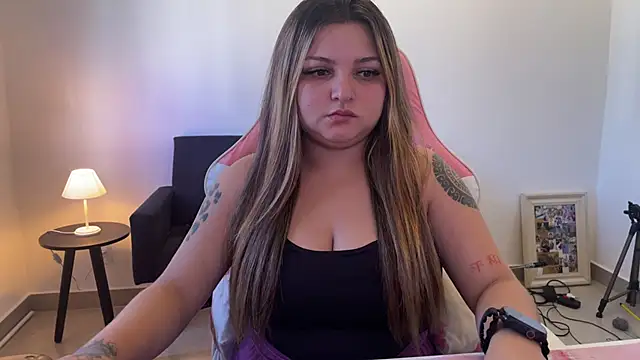 SweetPaige  online show from 22, 4, 2026