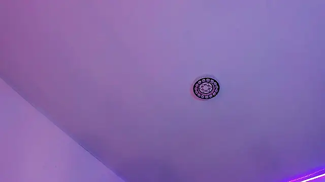 naomy  xx online show from 5, 3, 2025