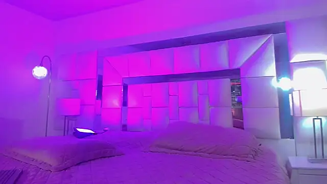 naomy  xx online show from 21, 3, 2025