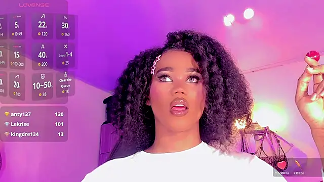 naomy  xx online show from 25, 4, 2026