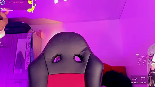 naomy  xx online show from 18, 6, 2026