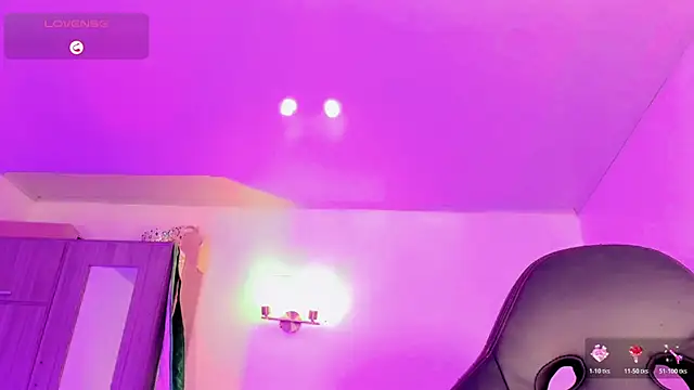 naomy  xx online show from 10, 7, 2026