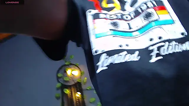 ItsVenuss online show from 14, 3, 2025