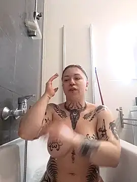 divine eve online show from 28, 4, 2026