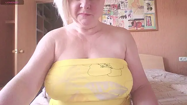 mira robinsonnn online show from 24, 4, 2026