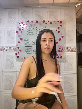 Snapshot of Alanna_atm_ chatting on 16, 1, 2025 Alanna atm online show from 16, 1, 2025