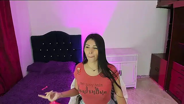 Snapshot of Alanna_atm_ chatting on 18, 3, 2025 Alanna atm online show from 18, 3, 2025