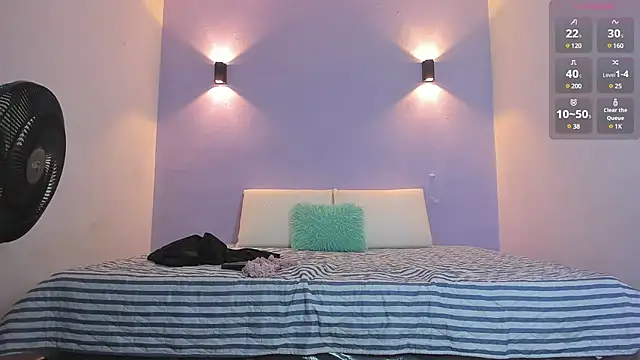 Sofia Clauss  online show from 28, 12, 2024