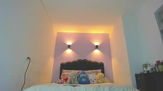 Sofia Clauss  online show from 26, 4, 2026