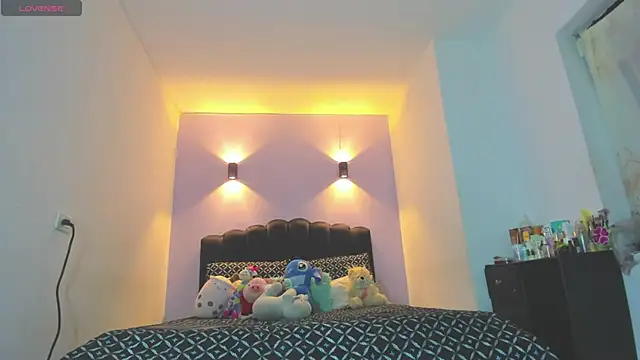 Snapshot of Sofia_Clauss_ chatting on 17, 5, 2026 Sofia Clauss online show from 17, 5, 2026