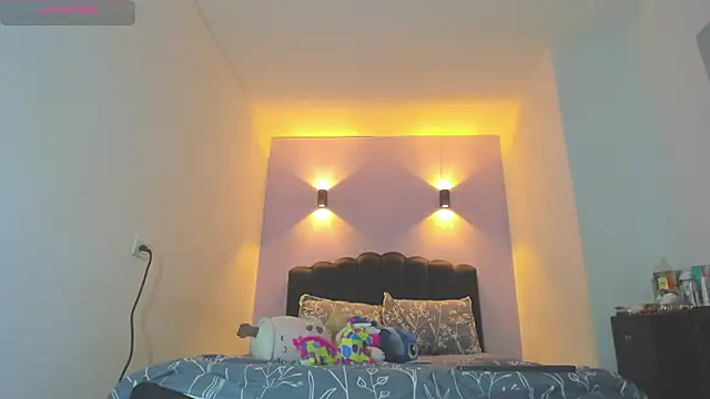 Snapshot of Sofia_Clauss_ chatting on 19, 5, 2026 Sofia Clauss online show from 19, 5, 2026