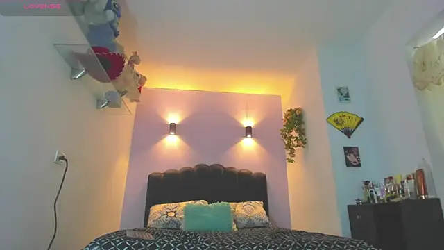 Sofia Clauss  online show from 30, 6, 2026