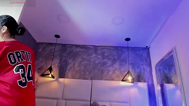 Sofia Clauss  online show from 23, 7, 2026