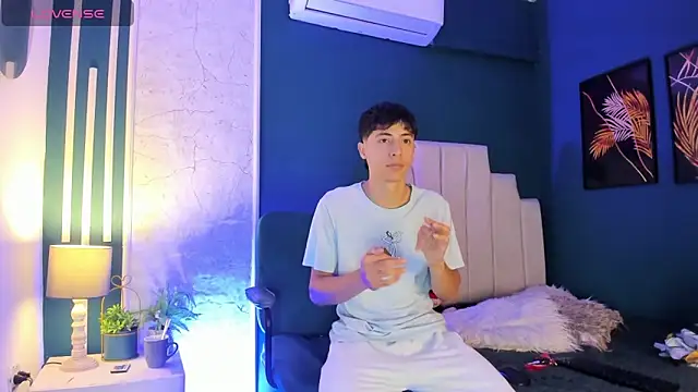 AlessandroDybala online show from 5, 3, 2025