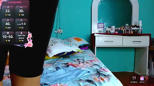 sensitive brunette online show from 31, 10, 2025