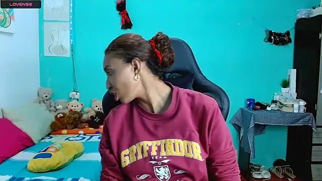 sensitive brunette online show from 7, 1, 2026