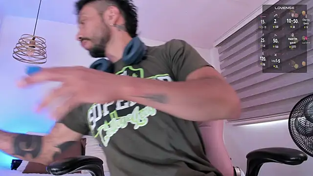 Snapshot of Tom_cooper_ chatting on 2, 10, 2025 Tom cooper online show from 2, 10, 2025