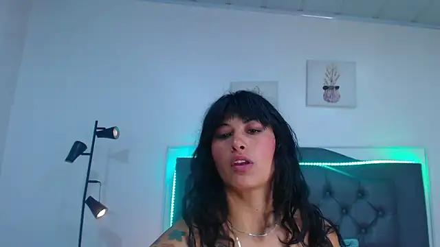 candy lux  online show from 7, 10, 2025