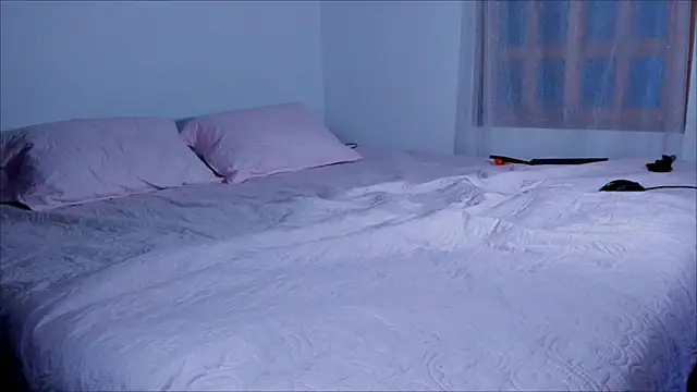 Lauren A online show from 25, 2, 2025