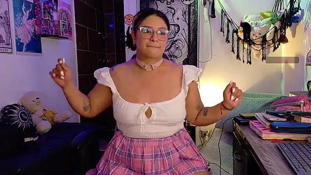 mollyshake1 online show from 17, 4, 2026