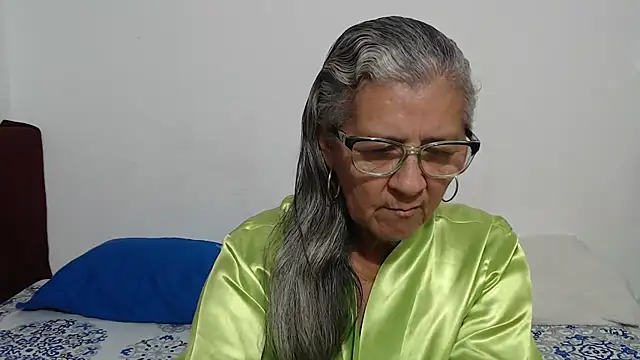 candy mature  online show from 23, 4, 2026