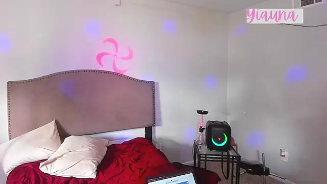 yiauana online show from 21, 11, 2025