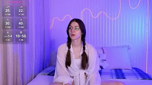 Ester Hill online show from 13, 1, 2025