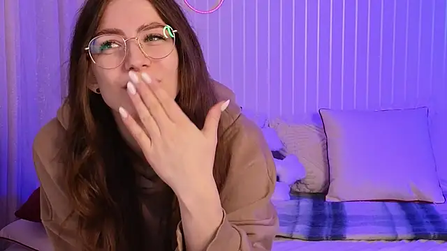 Ester Hill online show from 20, 1, 2025