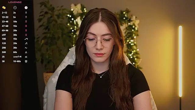 Ester Hill online show from 19, 12, 2025