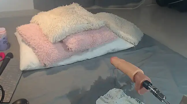 Selena v online show from 15, 3, 2025