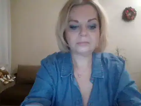 Snapshot of SofiyaPetrova chatting on 6, 2, 2025 SofiyaPetrova online show from 6, 2, 2025