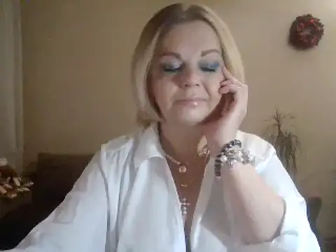 Snapshot of SofiyaPetrova chatting on 7, 2, 2025 SofiyaPetrova online show from 7, 2, 2025